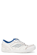 Load image into Gallery viewer, Sneaker Hamptons Worn-Out
