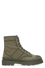 Load image into Gallery viewer, Laced boots in fabric
