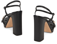 Load image into Gallery viewer, GG Marmont sandals in leather

