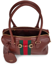 Load image into Gallery viewer, Medium duffle bag in leather
