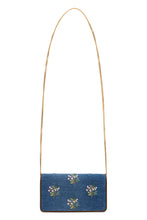 Load image into Gallery viewer, Bag VLogo Signature
