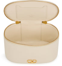 Load image into Gallery viewer, Shoulder bag in textured leather Vanity Case
