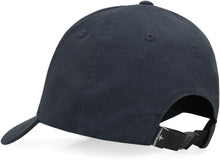 Load image into Gallery viewer, Baseball cap with logo
