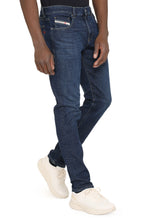 Load image into Gallery viewer, 2019 D-Strukt slim fit jeans
