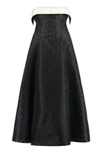 Load image into Gallery viewer, Embroidered midi dress
