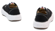 Load image into Gallery viewer, Canvas Sneakers Baker
