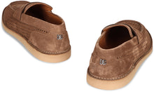 Load image into Gallery viewer, Suede loafers
