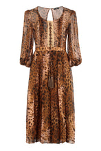 Load image into Gallery viewer, Printed crepe dress
