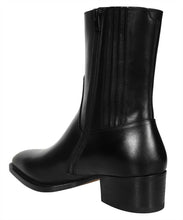 Load image into Gallery viewer, Pierre leather ankle boots
