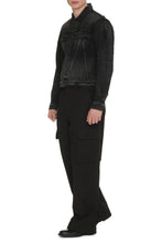 Load image into Gallery viewer, Bleach wash denim jacket

