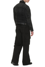 Load image into Gallery viewer, Bleach wash denim jacket
