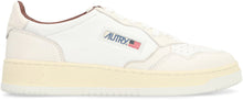 Load image into Gallery viewer, Medalist Low-top sneakers

