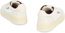 Load image into Gallery viewer, Medalist Low-top sneakers
