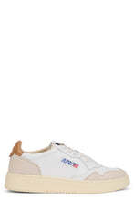 Load image into Gallery viewer, Sneakers with details
