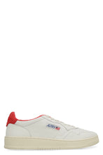 Load image into Gallery viewer, Medalist low-top sneakers
