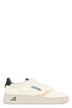 Load image into Gallery viewer, Medalist leather sneakers
