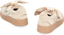 Load image into Gallery viewer, Sneakers low-top Medalist
