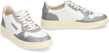 Load image into Gallery viewer, Medalist low-top sneakers
