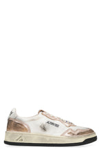 Load image into Gallery viewer, Medalist low-top sneakers

