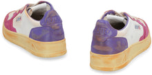 Load image into Gallery viewer, Super Vintage low-top sneakers
