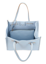 Load image into Gallery viewer, Shoulder bag in leather
