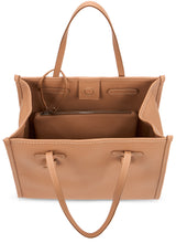 Load image into Gallery viewer, Shoulder bag in leather
