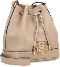 Load image into Gallery viewer, Bucket bag in leather
