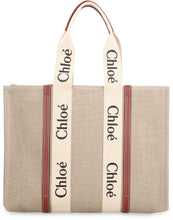 Load image into Gallery viewer, Woody Grande Tote bag
