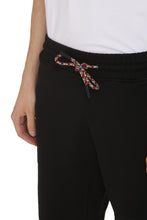 Load image into Gallery viewer, Logo embroidery sweatshorts

