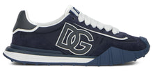 Load image into Gallery viewer, Sneakers with logo
