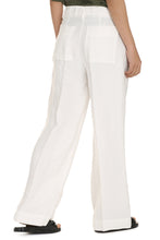 Load image into Gallery viewer, Wide-leg trousers
