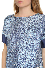 Load image into Gallery viewer, Printed silk blouse
