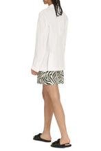 Load image into Gallery viewer, Linen blazer
