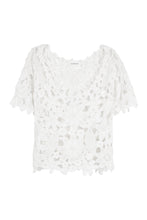 Load image into Gallery viewer, Floral macramé top
