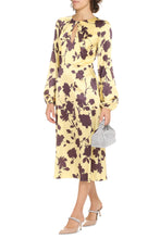 Load image into Gallery viewer, Printed silk dress
