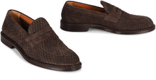 Load image into Gallery viewer, Suede loafers
