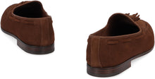 Load image into Gallery viewer, Suede loafers
