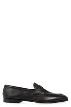 Load image into Gallery viewer, Leather loafers
