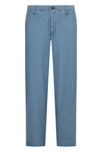 Load image into Gallery viewer, Straight leg jeans
