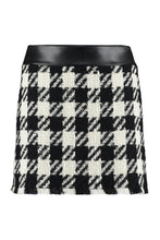 Load image into Gallery viewer, Houndstooth mini skirt
