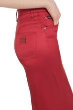 Load image into Gallery viewer, Stretch satin pencil skirt
