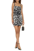 Load image into Gallery viewer, Crepe-cady dress
