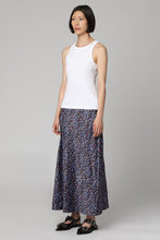 Load image into Gallery viewer, Printed satin skirt
