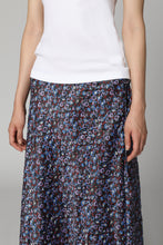 Load image into Gallery viewer, Printed satin skirt
