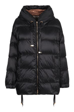 Load image into Gallery viewer, Down jacket in taffeta water-repellent
