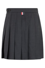 Load image into Gallery viewer, Pleated mini skirt
