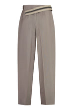 Load image into Gallery viewer, Wool carrot-fit trousers
