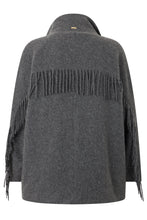Load image into Gallery viewer, Padded jacket with fringes
