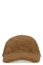 Load image into Gallery viewer, Vegan fur hat
