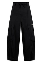 Load image into Gallery viewer, Loose cargo pants in cotton

